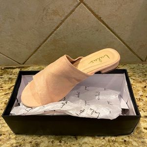 NIB Lulus slippers/low heels